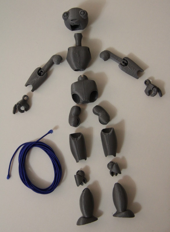 Детали для робота-куклы, распечатанные на 3D-принтере The Micro